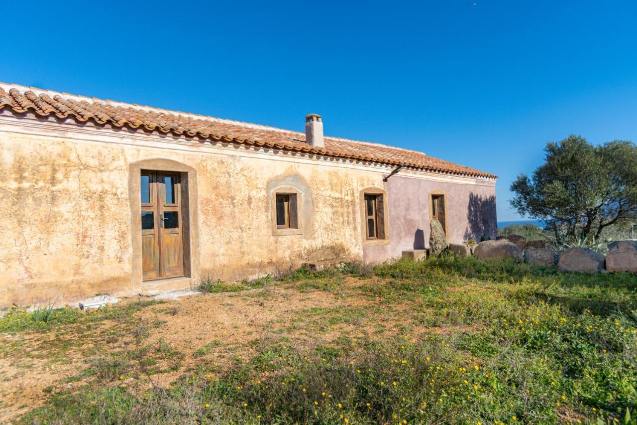 Le Case Di Mara - Appartamenti Tipici "Stazzo Giovannareddu" Porto San Paolo  Exterior foto